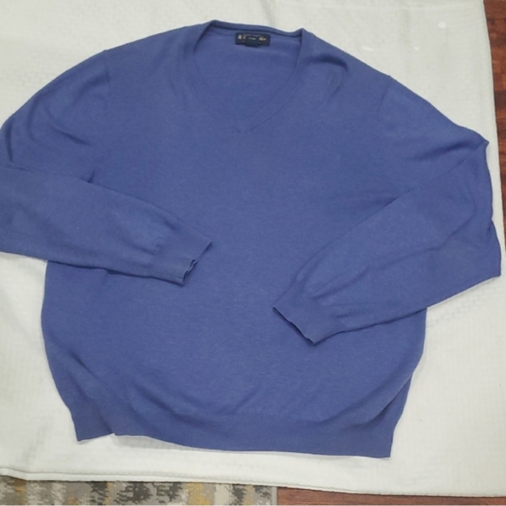 Brooks Brothers Elegant V-Neck Blue Sweater for Men - Picture 7 of 7